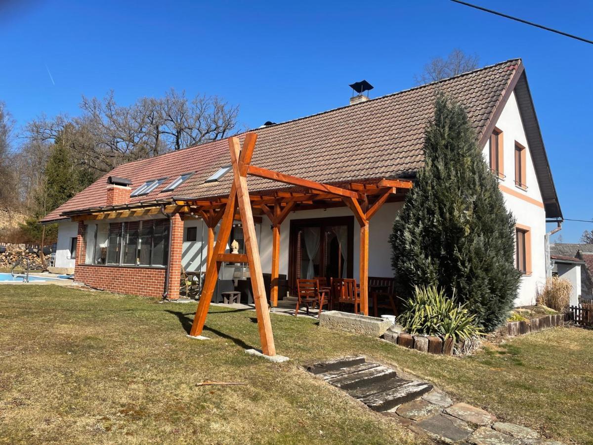 Apartman Beruska Krelovice Екстериор снимка