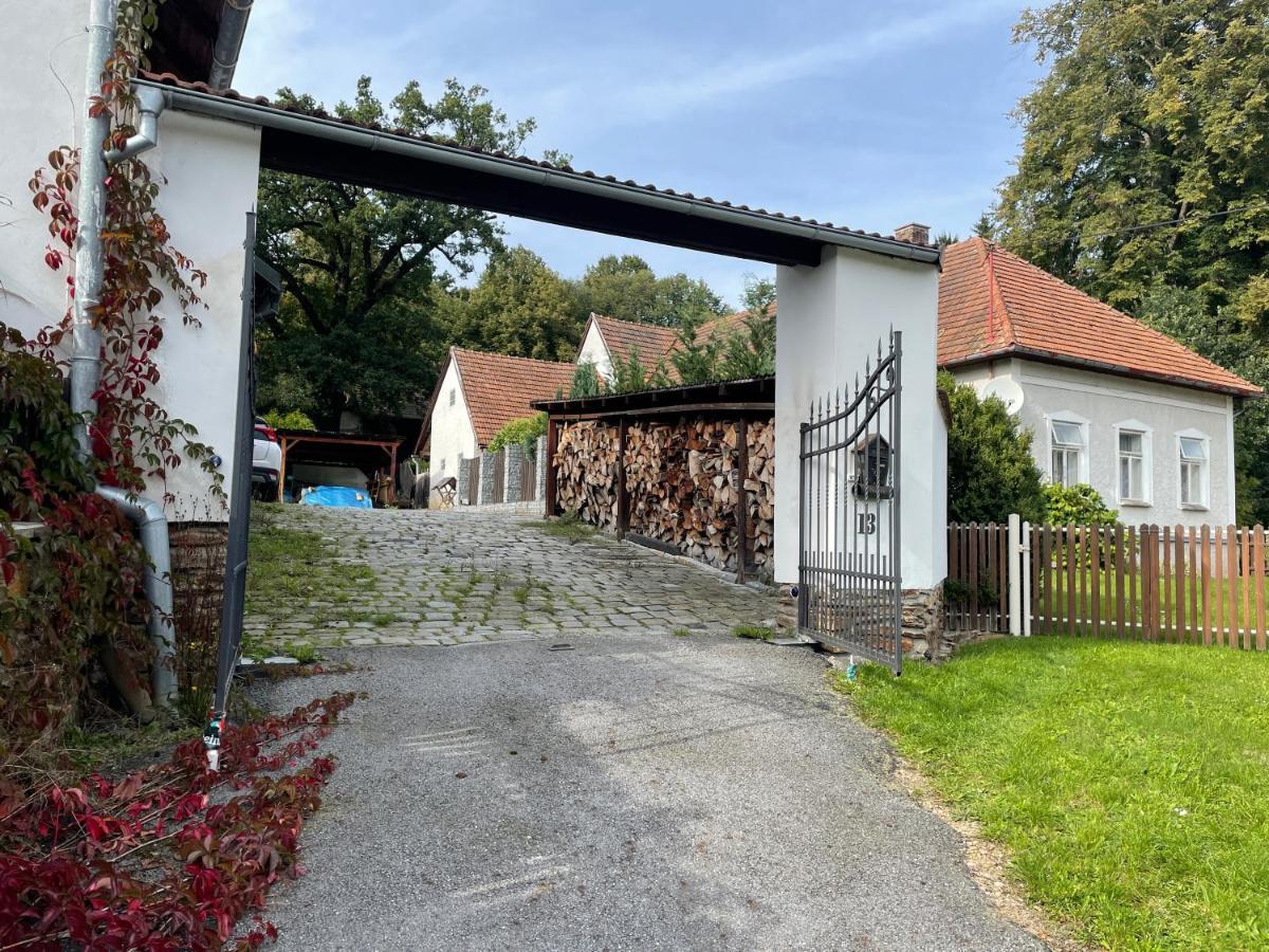 Apartman Beruska Krelovice Екстериор снимка